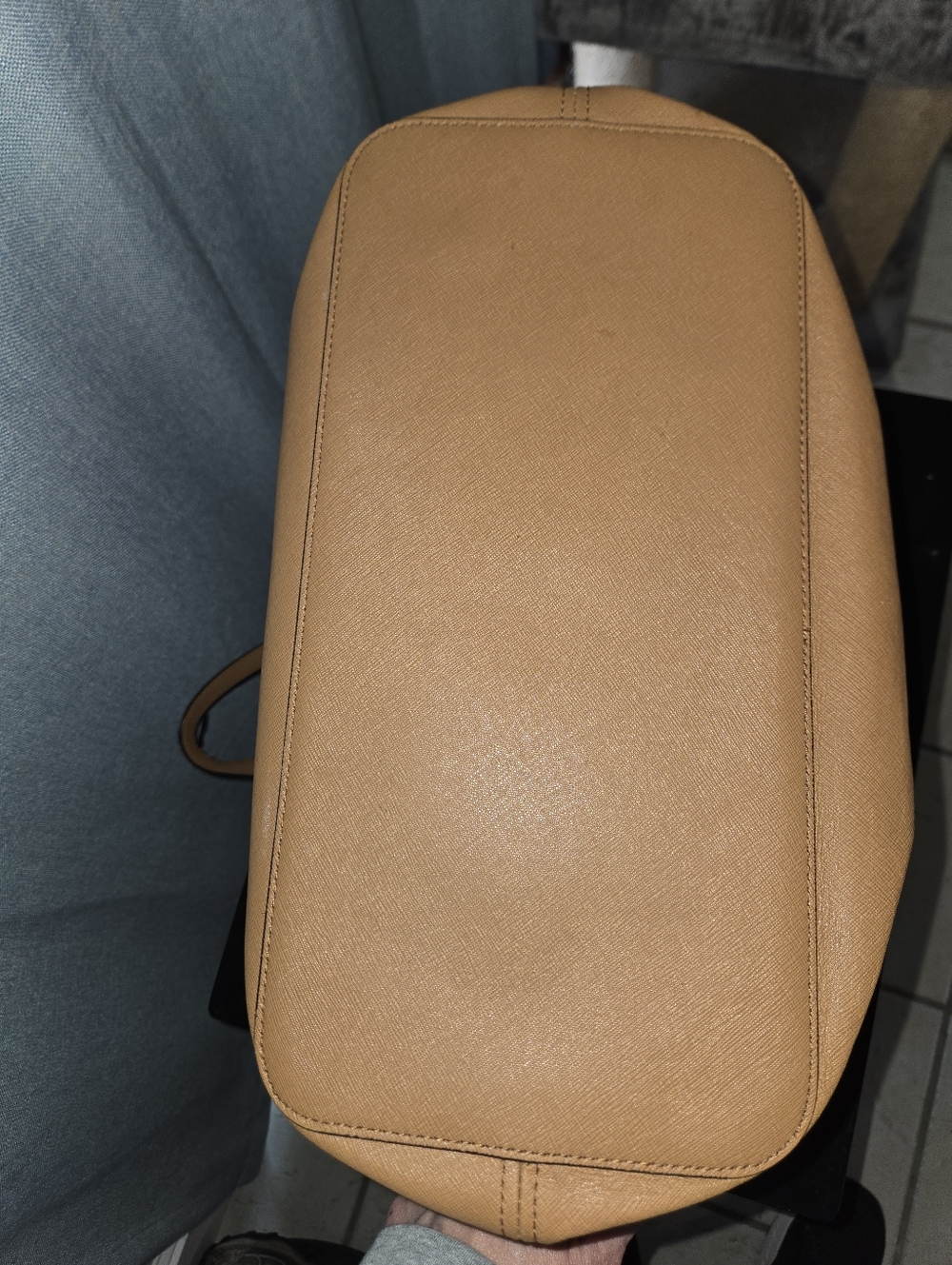 Michael Kors Purse - Picture 8 of 10